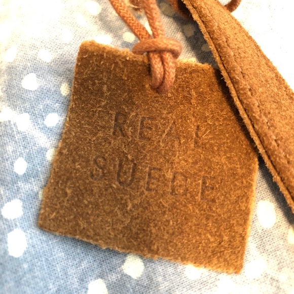 Cleobella suede crossbody purse - Picture 6 of 8